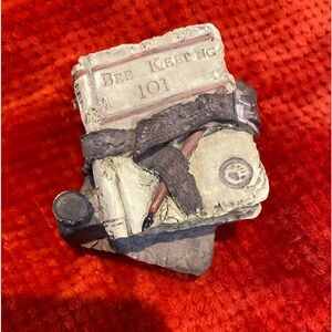 The Boyd's Collection Bee Keeping 101  Books Decor